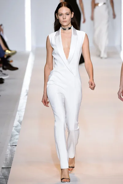 Look 33